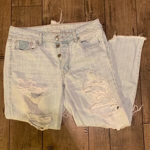 American Eagle cropped Tomgirl jeans
